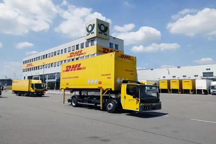 Eine Kiste voller Kisten: In Containern sind die Pakete unterwegs von A nach B.