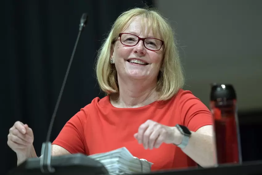 Das Lächeln als Markenzeichen: Beate Steeg im Stadtrat.