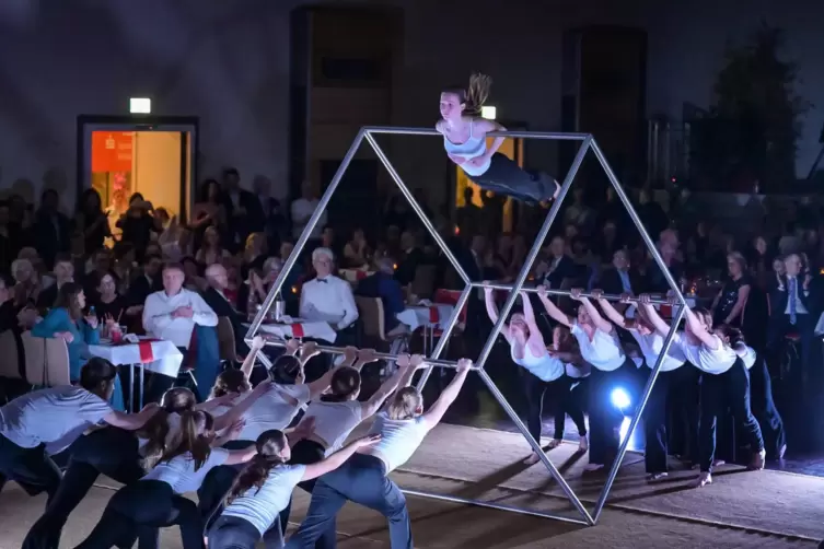 Stadthalle (beim Ball des Sports): W&auml;re eine Verpachtung von Vorteil? 