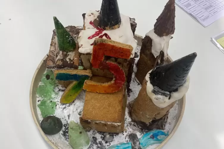 Wie Hogwarts: Das &bdquo;M&auml;rchenschloss&ldquo; von Sophie Talmon und Liya Amor aus Mainz Laubenheim, Gewinner bei den Kindern. 