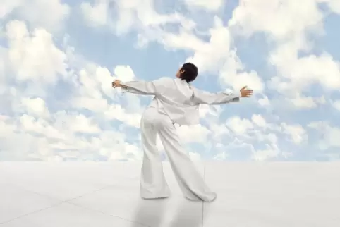 Farbe für das Wolkenkuckucksheim: „Cloud Dancer“, die von der Firma Pantone ausgewählte Farbe des Jahres. Farbe für das Wolkenkuckucksheim: „Cloud Dancer“, die von der Firma Pantone ausgewählte Farbe des Jahres.