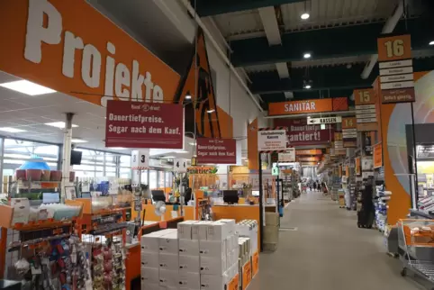 Im dritten Quartal hat die Baumarkt-Gruppe Hornbach mit Sitz im südpfälzischen Bornheim auch wegen allgemein anhaltender Zurückh