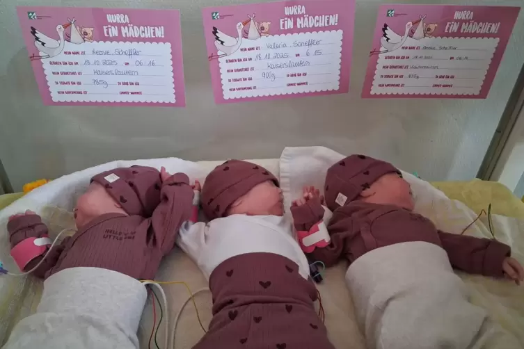 Die Drillinge Valeria, Leonie und Amelie bereichern seit Oktober das Leben ihrer Eltern. 