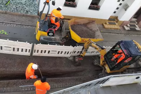 Beim Glasfaserausbau gingen die Tiefbauunternehmen oft sehr hemdsärmelig an die Sache heran. Nachdem die Gräben verschlossen wur