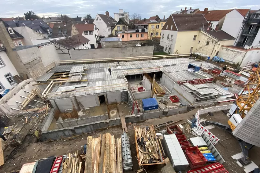 Von oben: Zur Augustinergasse hin entsteht ein neues Parkdeck.
