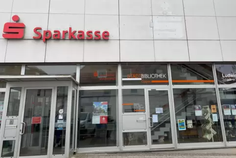 Etwa für ein Jahr geschlossen: Sparkassenfiliale in Oppau. 