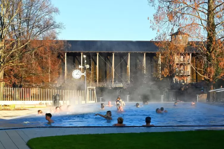 Wie wird die Dürkheimer Therme genutzt? Die ersten Zahlen liegen vor. 