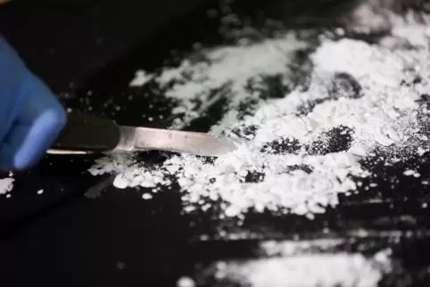In der Wohnung des 32-Jährigen fanden die Ermittler Drogen in größeren Mengen. 