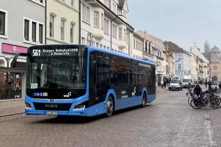 Neue Preise: Einzeltickets f&uuml;r Stadtbusse der Linie 561. 