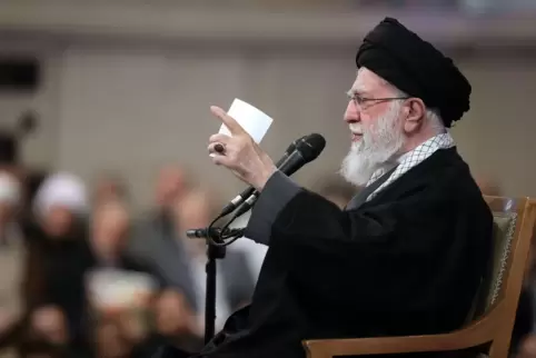 Der „Plan B“ von Irans Ajatollah Ali Chamenei: eine Flucht nach Moskau.