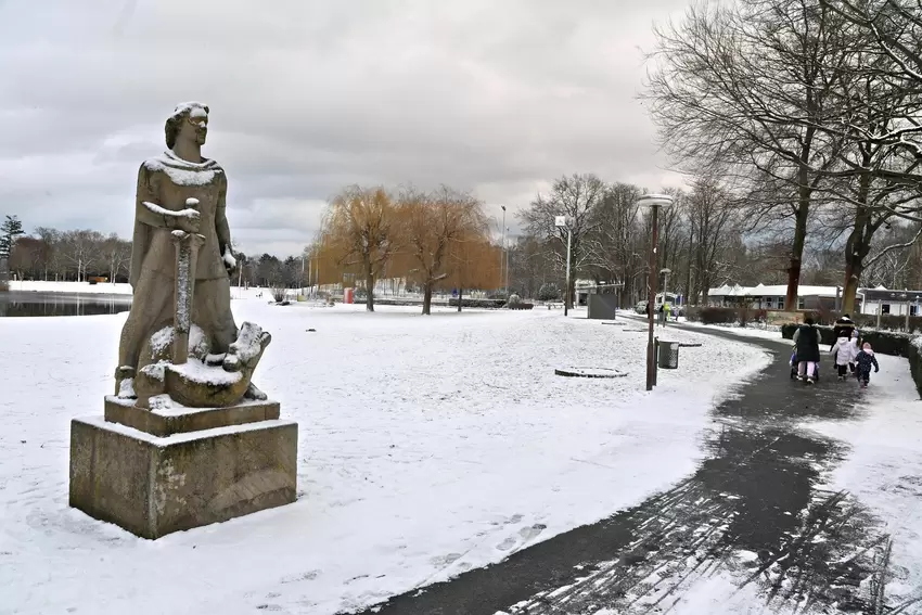Das Strandbad ist auch im Winter ein beliebtes Ausflugsziel.