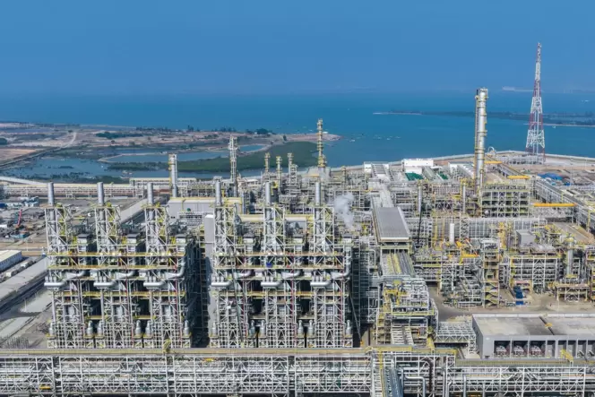 Der Steamcracker der BASF am Standort Zhanjiang ist das Herzstück des dortigen Verbunds. Der Steamcracker der BASF am Standort Zhanjiang ist das Herzstück des dortigen Verbunds.