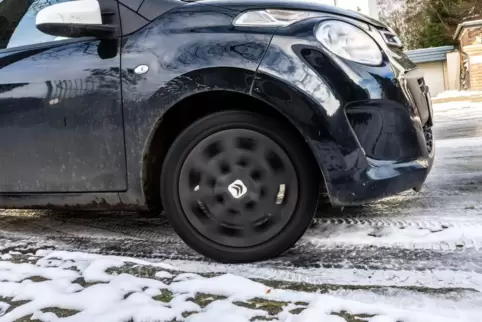 Zurzeit winterlich: die Straßenverhältnisse. 
