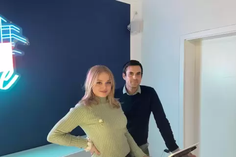 Teil des Cannabis Social Clubs: Johanna Pösl und Rico Cakir.