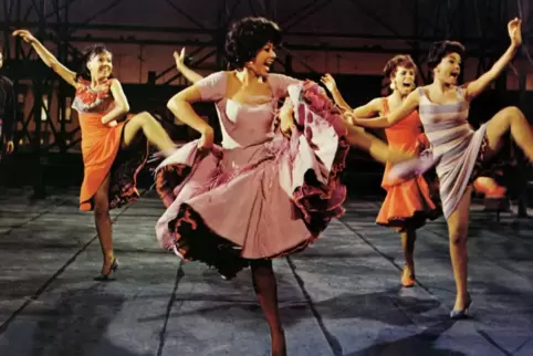 Explosiv, provokativ und voller Leidenschaft ist der „Mambo“ mit seinen kubanischen Rhythmen aus dem Musical „West Side Story“ –