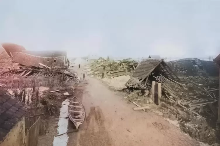 Hochwasser zum Jahreswechsel 1882/83: Die Aufnahme entstand in Edigheim in der damaligen Frankenthaler Stra&szlig;e (heute Oppauer Str