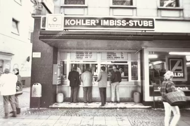 Hei&szlig; begehrt und bei Lautringern unvergessen bis heute: die &bdquo;Kohler-W&uuml;rstchen&ldquo;.