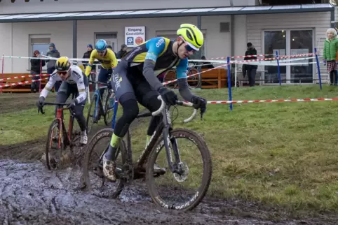 Über Stock und Stein, eventuell auch durch den Matsch: Am Wochenende sind die Cyclocrosse-Fahrer und ihre Räder beim dritten „Rh