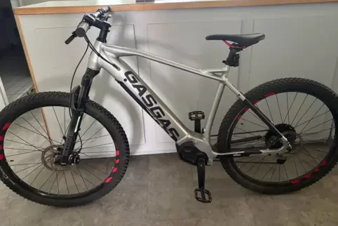 Das sichergestellte E-Mountainbike. 