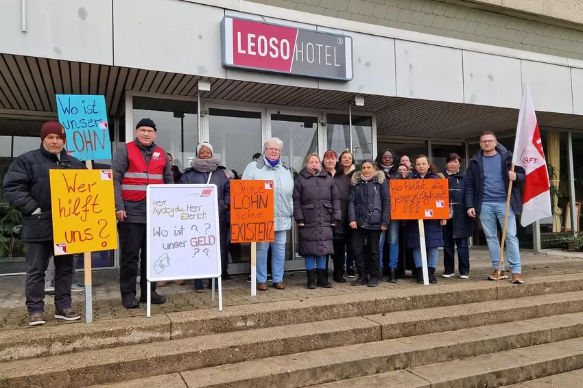 Protest gegen die Schließung des Hotels im Januar 2025.