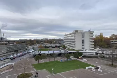 Die Zufahrt zum Hauptbahnhof über die Pasadenallee wird gesperrt. 