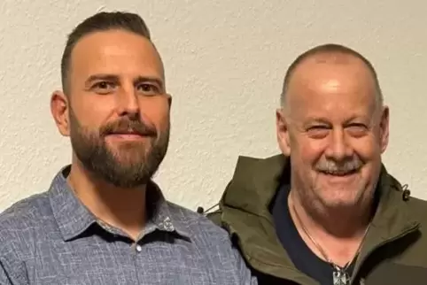 OB-Kandidat Christian Hofer (links) und der Vorsitzende Ralf Tiedtke.