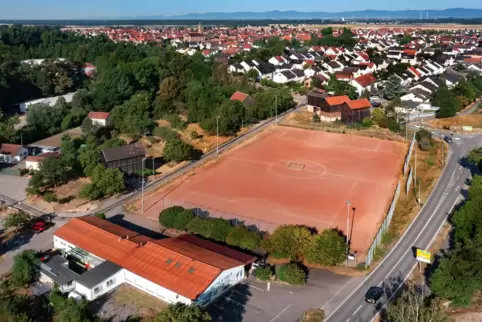 Tage gezählt: der Kunstrasen beim ASV Waldsee.