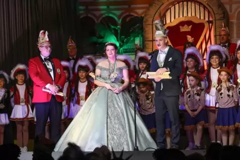 Die Geschwister Emilie und Tim Knörr sind zum neuen Prinzenpaar gekürt worden.