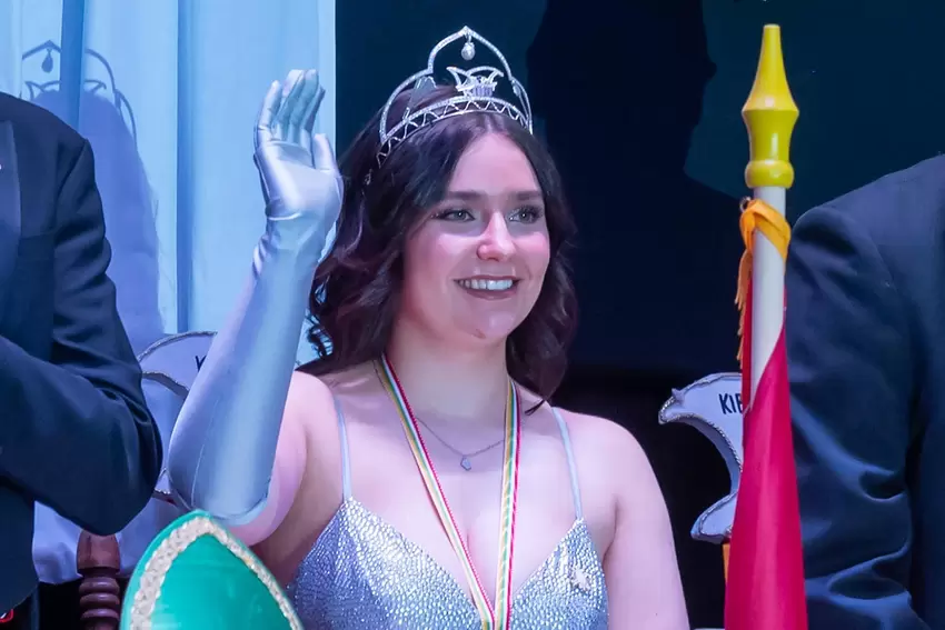 Die neue Prinzessin der Karnevalgesellschaft: Clara I. sitzt nun auf dem Kibo-Thron.