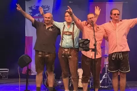 Beständig mit großem Repertoire: die Band Sergeant (von links): Markus Zellhofer, Steffen Bürthel, Bernd Bork und Mike Schneider