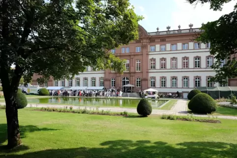 Der Schlossgarten ist laut OLG der einzige Ort, an dem man in Zweibrücken unter freiem Himmel heiraten kann.
