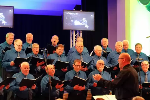 Der Männerchor der Liedertafel bei einem Auftritt vor einigen Jahren.