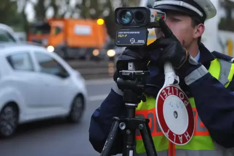 Der „Spitzenreiter“ war mit 71 Sachen statt der erlaubten 50 Kilometer pro Stunde unterwegs.