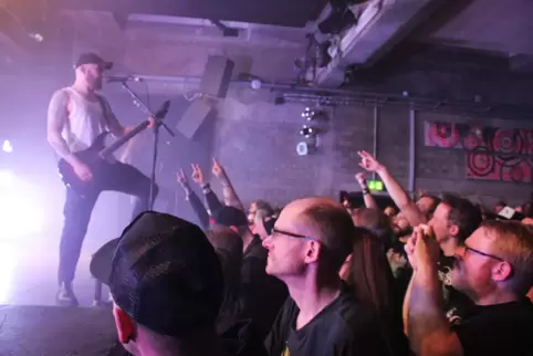 Im Substage in Karlsruhe: Josh Middleton lässt sich feiern.