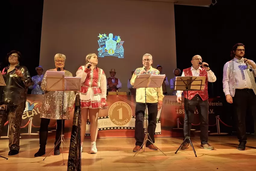 Der ACV-Chor »Die Lollipops« nahmen mit zwei Auftritten das Publikum auf eine musikalische Reise durch die letzten Jahrzehnte mi