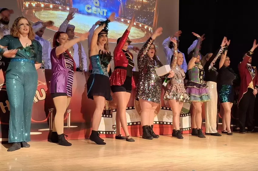 Die Showtanzgruppe "Ladies and a Gent" begeisterte mit einem mitreißenden Tanz und tollen Kostümen zur Filmmusik von "The greate