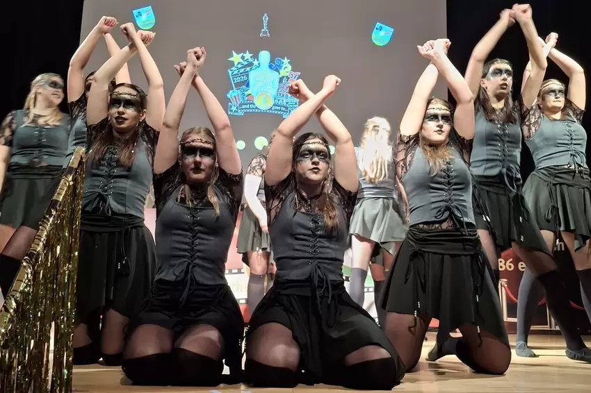 Der Showtanz der Großen Garde »Temptation« (Katharina Burckhart, Sophia Cardaci, Lisa Groß, Michelle Groß, Sarah Heintz, Amie-Le