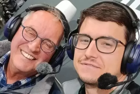 Der Reporter: Matthew Genest-Schön (rechts) gehört als Mitglied des Saarländischen Rundfunks zum ARD-Team für die Olympischen Wi