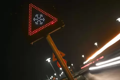In Rheinland-Pfalz gilt am Mittwoch in manchen Teilen eine Warnung vor Glätte.