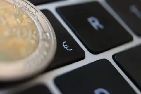 Der digitale Euro soll direkt von der Europäischen Zentralbank ausgegeben werden – so wie Bargeld, nur eben digital.