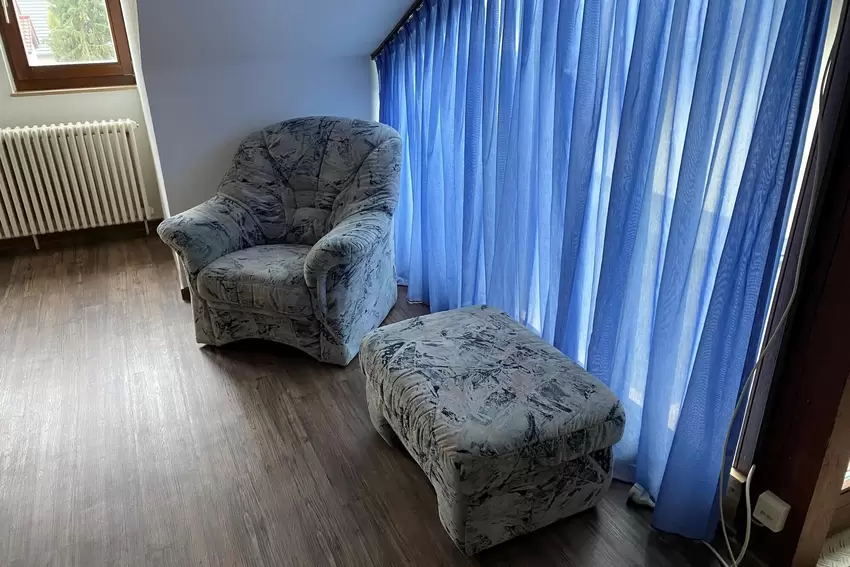 Im ehemaligen »Notfallzimmer« stehen noch die Möbel.