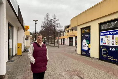 Am Davenportplatz in Kaiserslautern gibt es noch ein paar Geschäfte und Gaststätten. Dass Stadtteile und Dörfer nicht veröden, d
