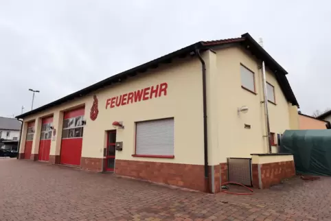 Könnte vom Sondervermögen profitieren: das Feuerwehrhaus in Carlsberg. 