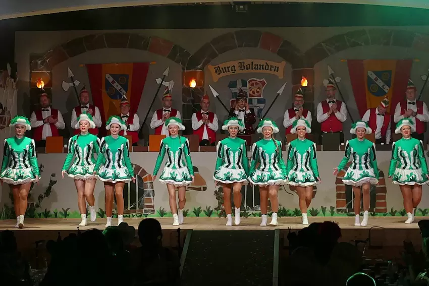Bolanner Gardeballett unter der Leitung von Nathalie Bock und Bianca Glas.