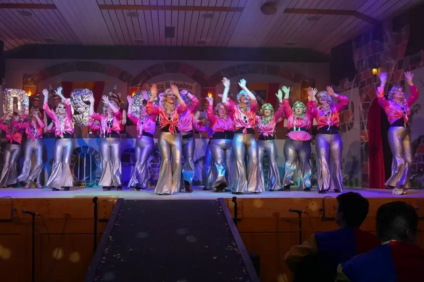 Das Ballett »Bolanner Allerlei« im Disco Fever unter der Leitung von Jennifer Kanoffsky.