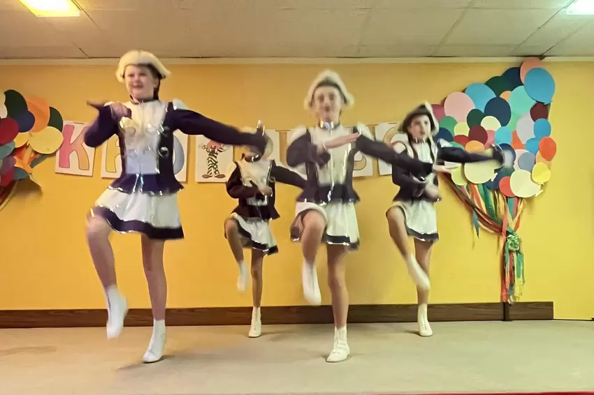 Die kleine Tanzgarde aus Winnweiler.