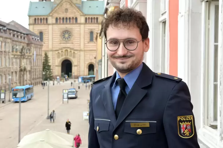 Freund und Helfer: Florian Baum leitet seit Januar 2024 die Polizeiinspektion Speyer. 