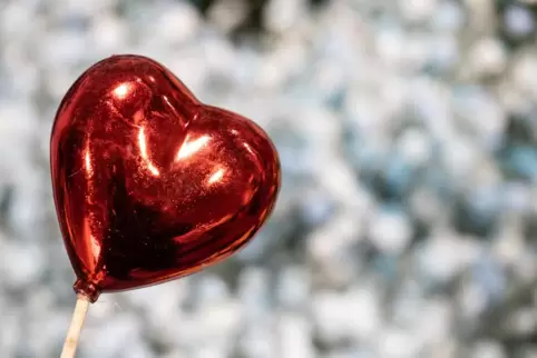 Liebe und Verbundenheit bewusst erleben: Das sollen die Valentinstagsgottesdienste möglich machen. 