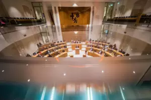 Der neue Landtag wird im März gewählt.