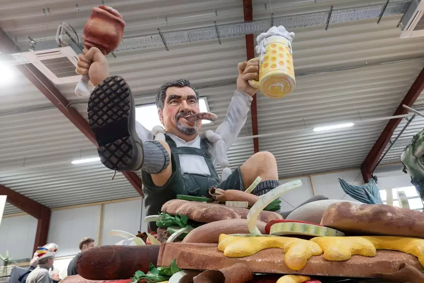 Söders eigene Interpretation von Esskultur schafft es auf den Rosenmontagszug.